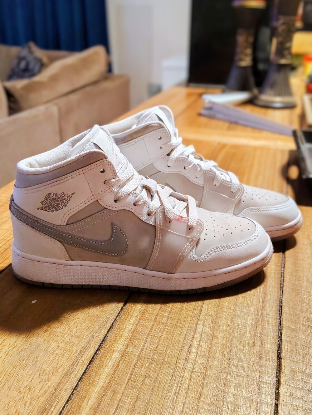 Boys size 5Y Air Jordan Mid 1 Sneakers in Light Grey and White